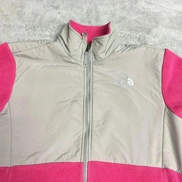 The North Face - Kids/Teen Denali Jacket.  Size XL - Picture 2 of 8